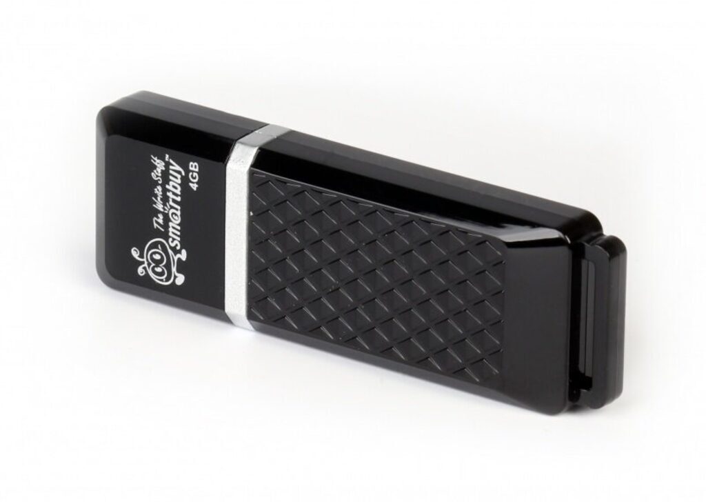 Флеш-драйв   8 GB USB Smartbuy Quartz series Black